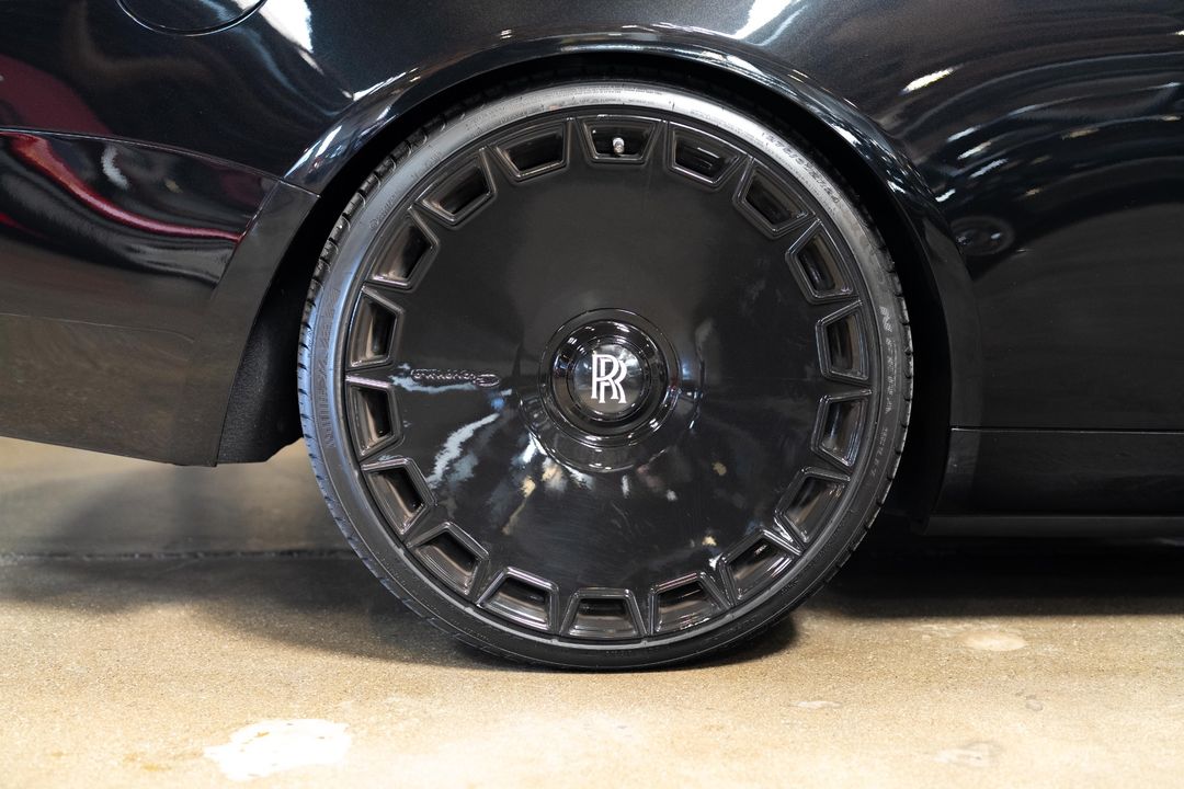 2020 Rolls-Royce Black Badge Dawn