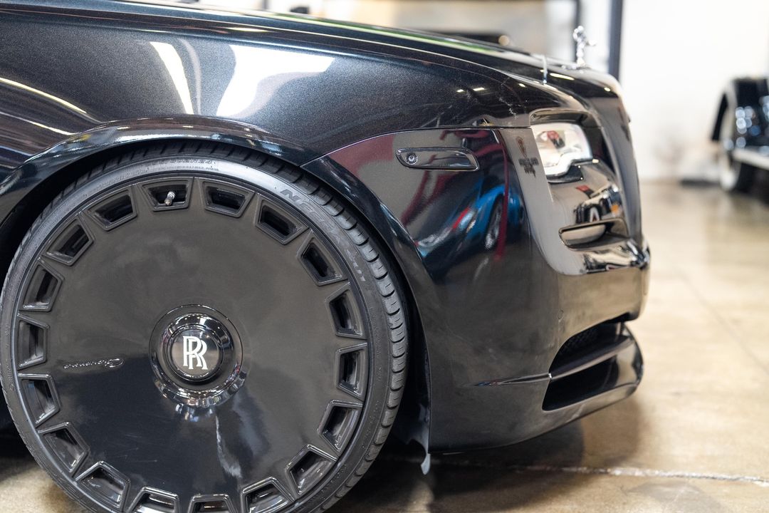 2020 Rolls-Royce Black Badge Dawn