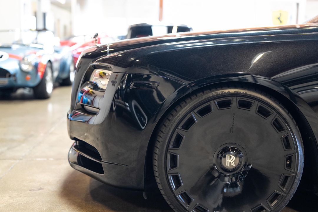 2020 Rolls-Royce Black Badge Dawn