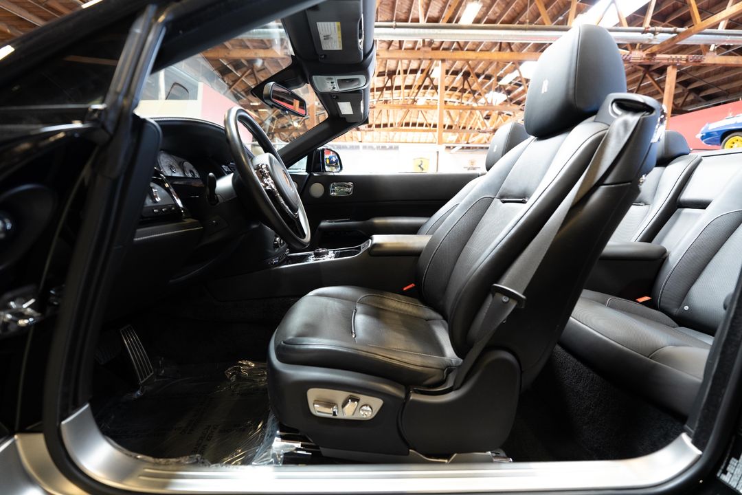 2020 Rolls-Royce Black Badge Dawn