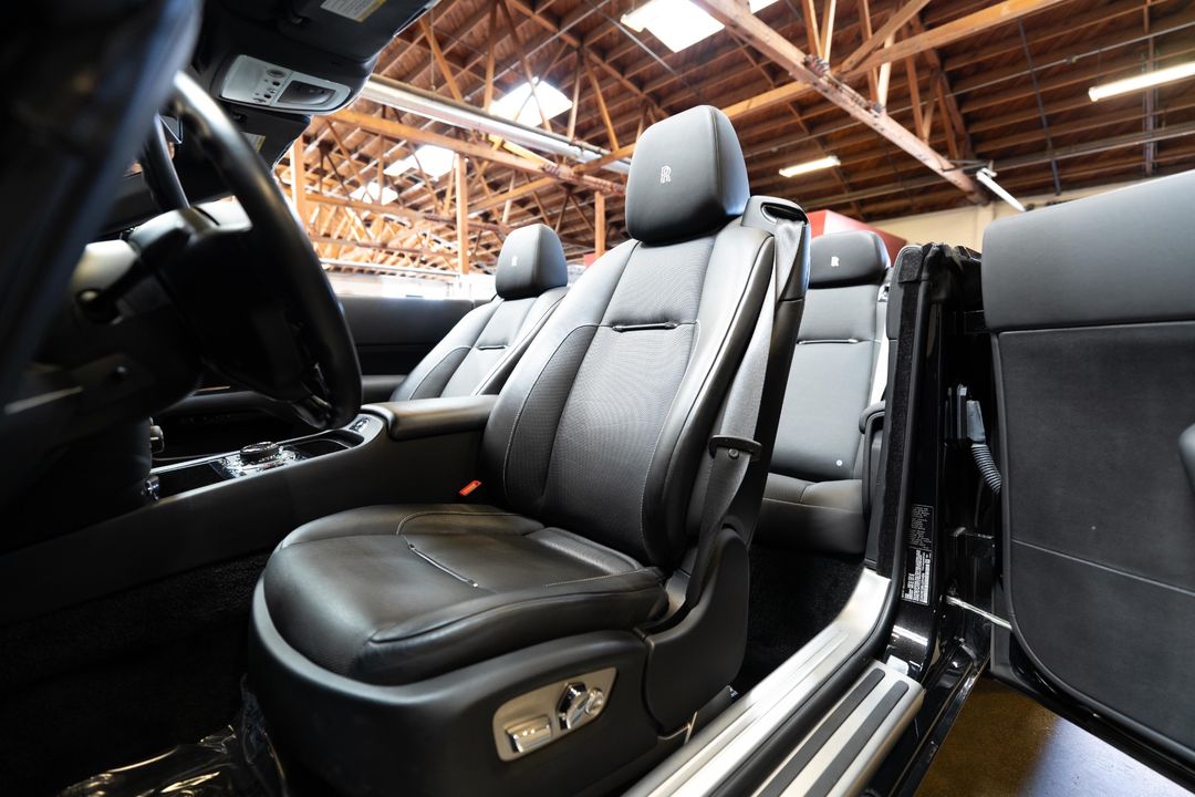 2020 Rolls-Royce Black Badge Dawn