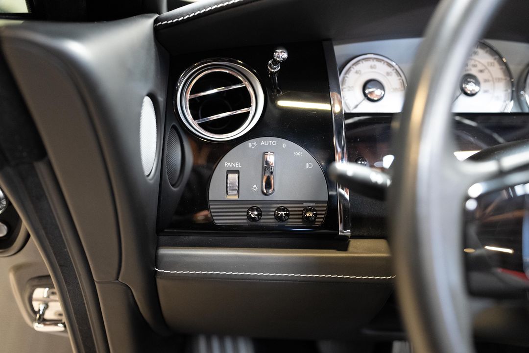 2020 Rolls-Royce Black Badge Dawn