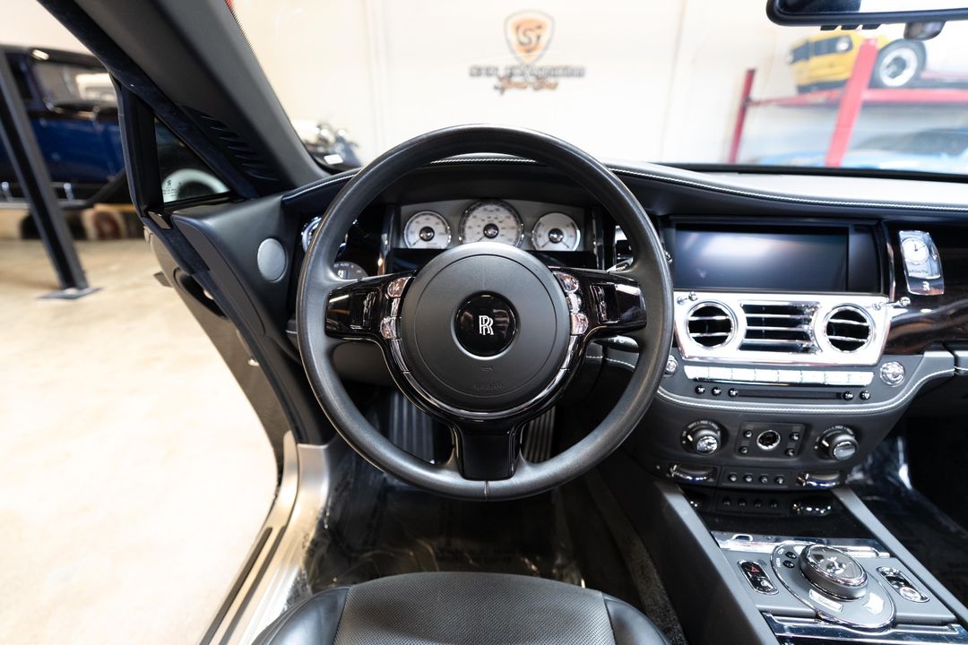 2020 Rolls-Royce Black Badge Dawn