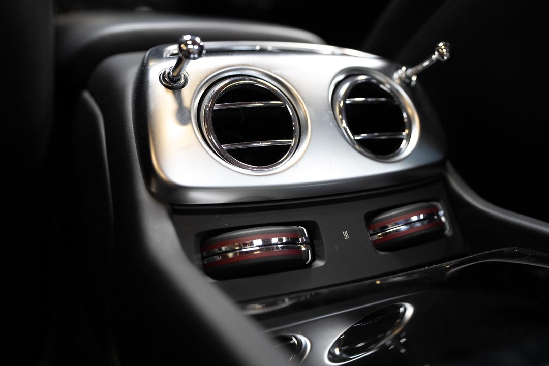 2020 Rolls-Royce Black Badge Dawn