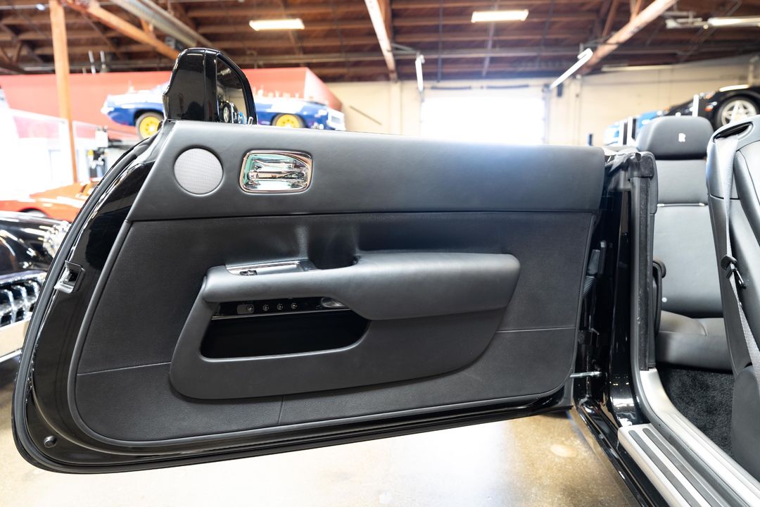 2020 Rolls-Royce Black Badge Dawn