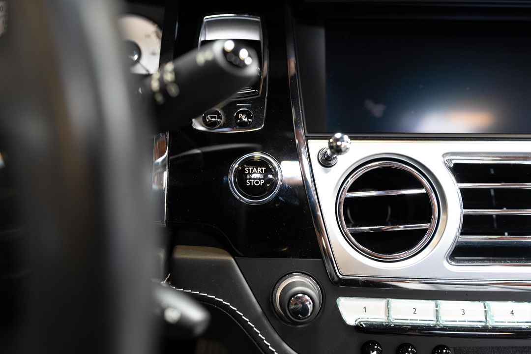 2020 Rolls-Royce Black Badge Dawn