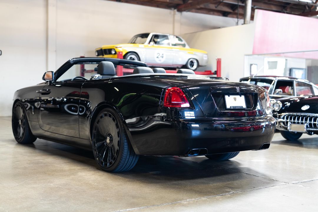 2020 Rolls-Royce Black Badge Dawn