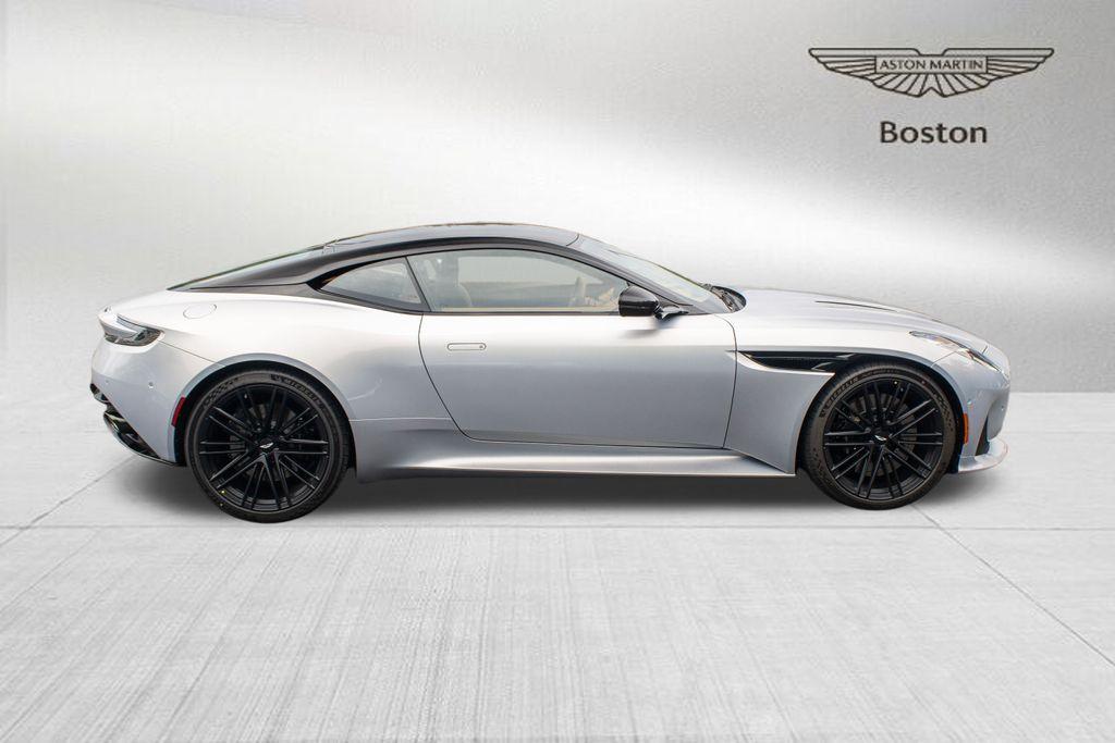 2025 Aston Martin DB12