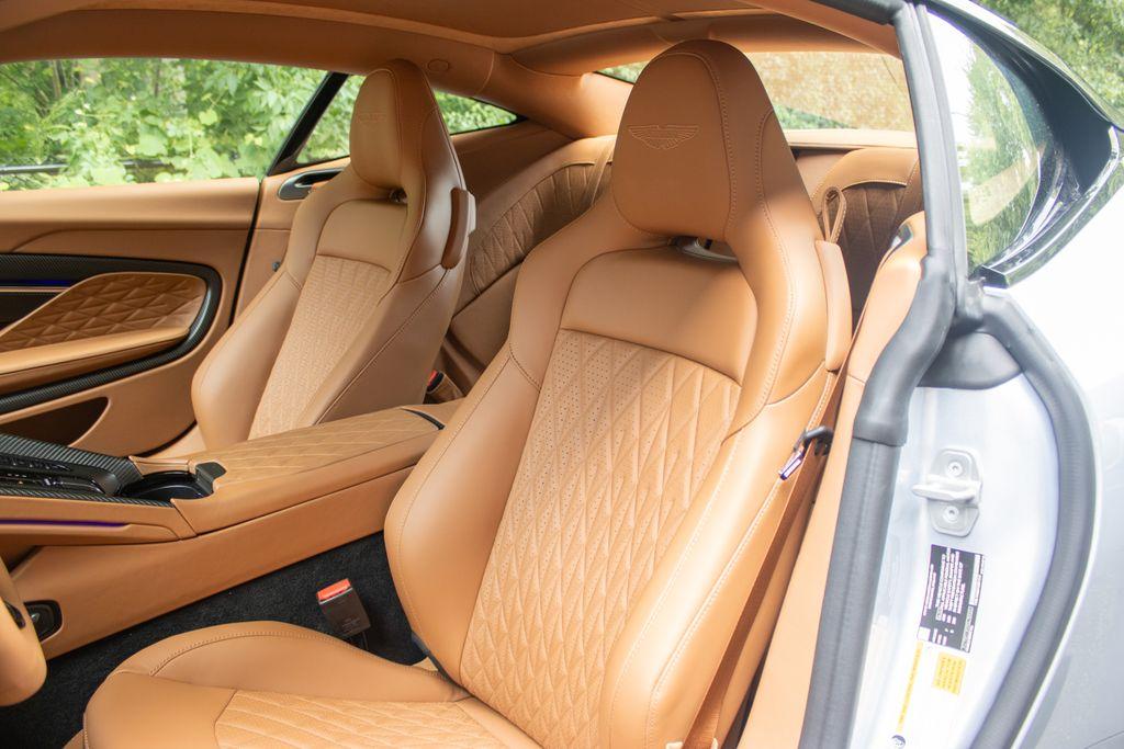 2025 Aston Martin DB12