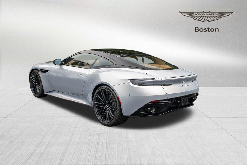2025 Aston Martin DB12