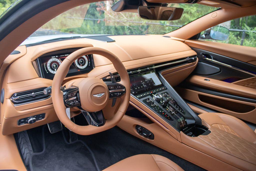 2025 Aston Martin DB12