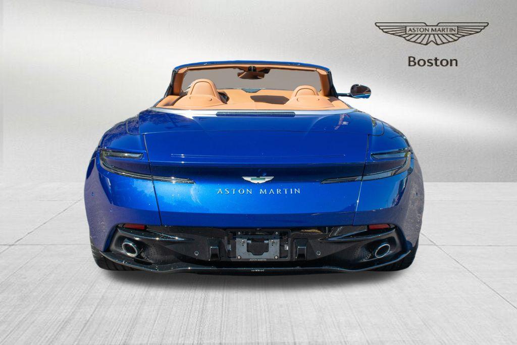 2025 Aston Martin DB12
