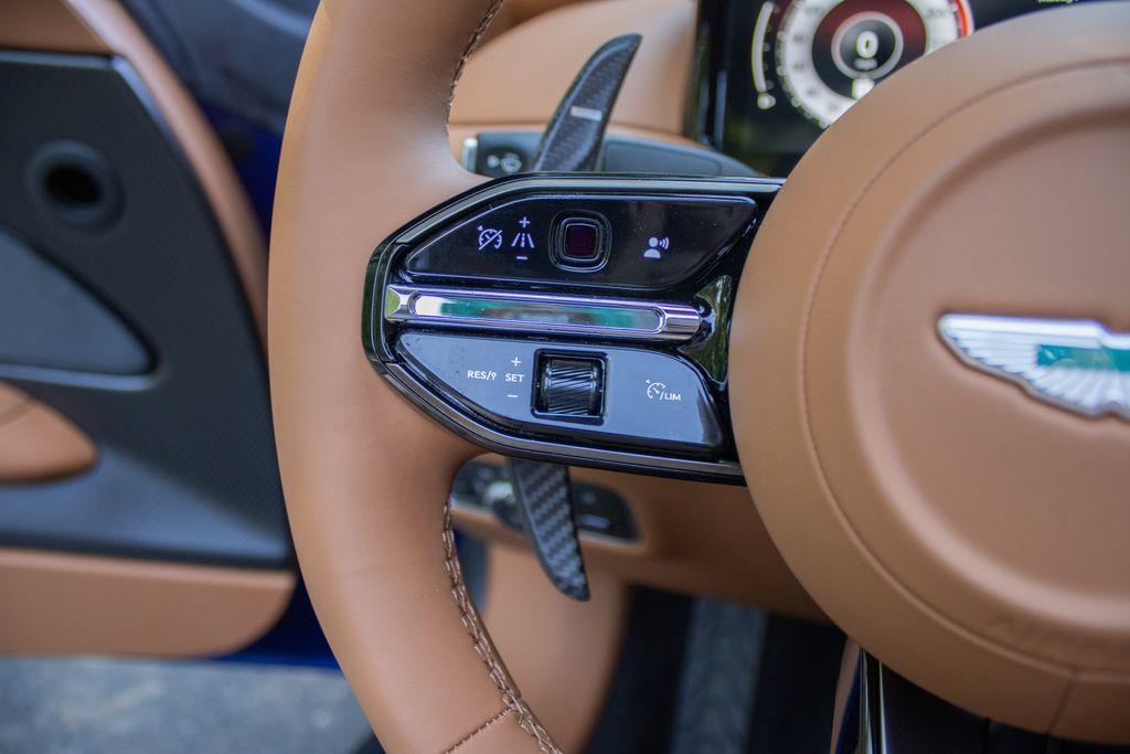 2025 Aston Martin DB12