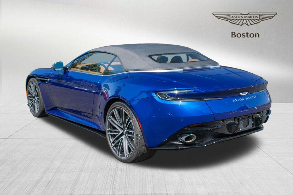 2025 Aston Martin DB12