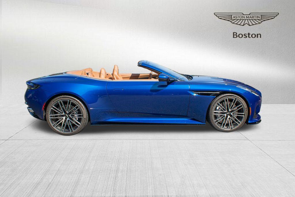 2025 Aston Martin DB12