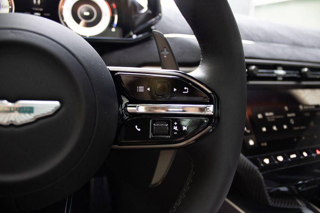 2025 Aston Martin Vanquish