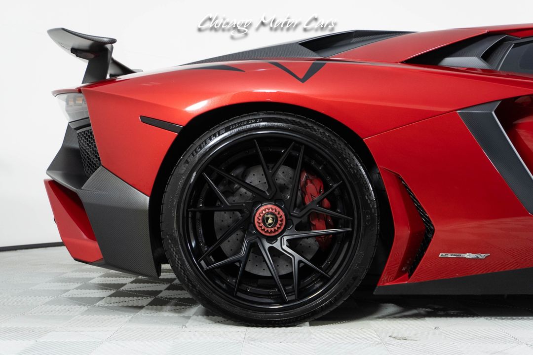 2016 Lamborghini Aventador SV
