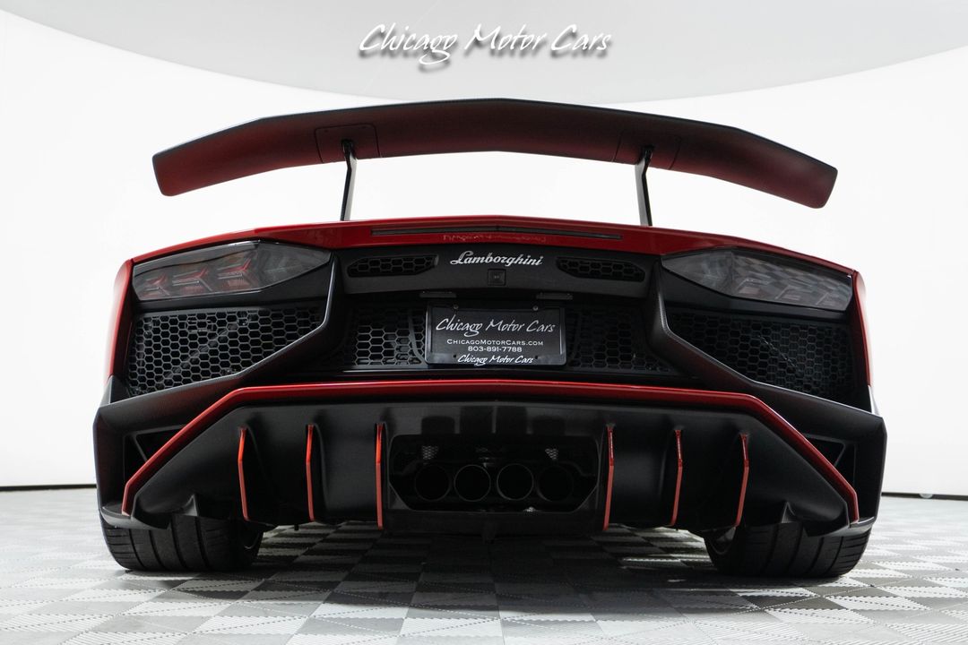 2016 Lamborghini Aventador SV