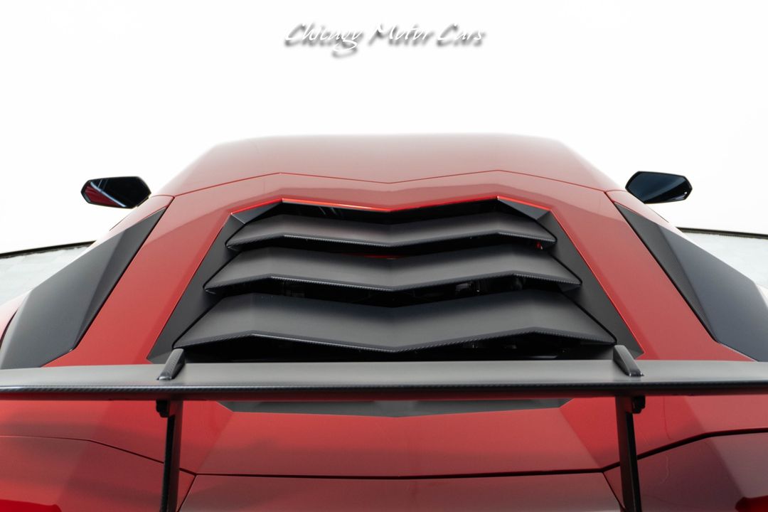 2016 Lamborghini Aventador SV