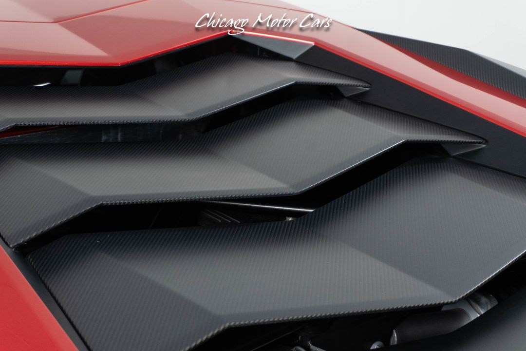 2016 Lamborghini Aventador SV