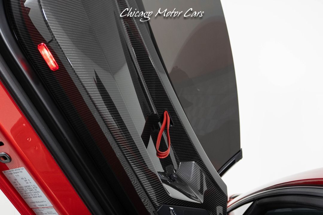 2016 Lamborghini Aventador SV