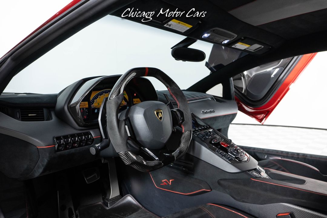 2016 Lamborghini Aventador SV