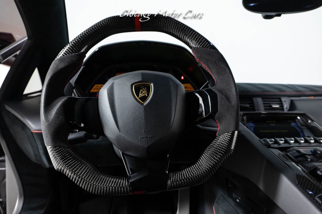 2016 Lamborghini Aventador SV