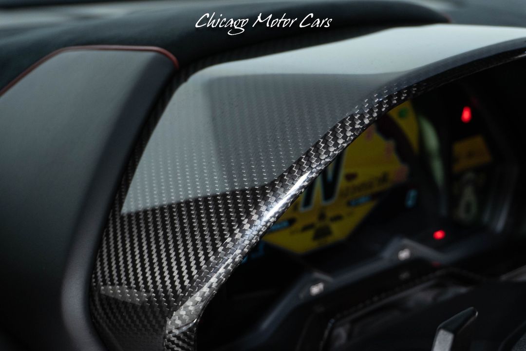 2016 Lamborghini Aventador SV