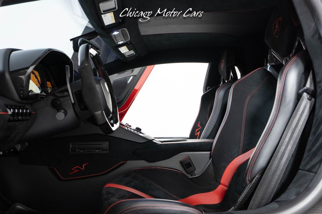 2016 Lamborghini Aventador SV