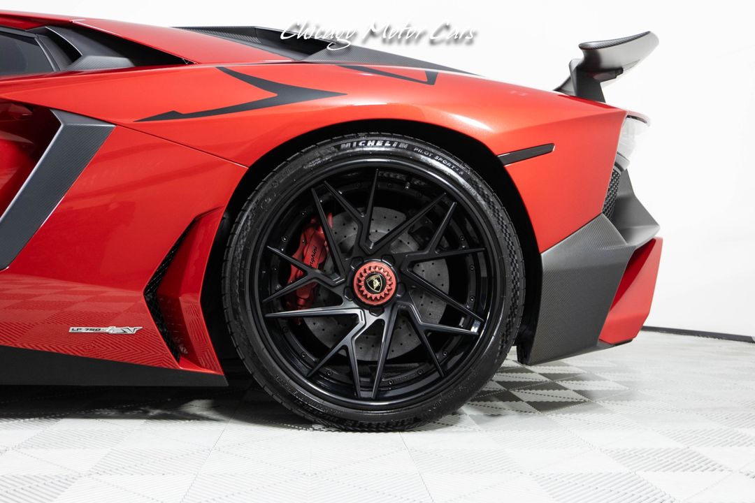 2016 Lamborghini Aventador SV