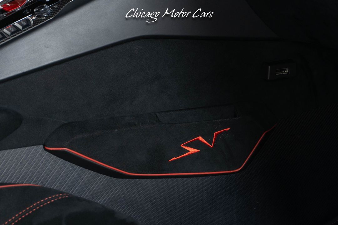 2016 Lamborghini Aventador SV