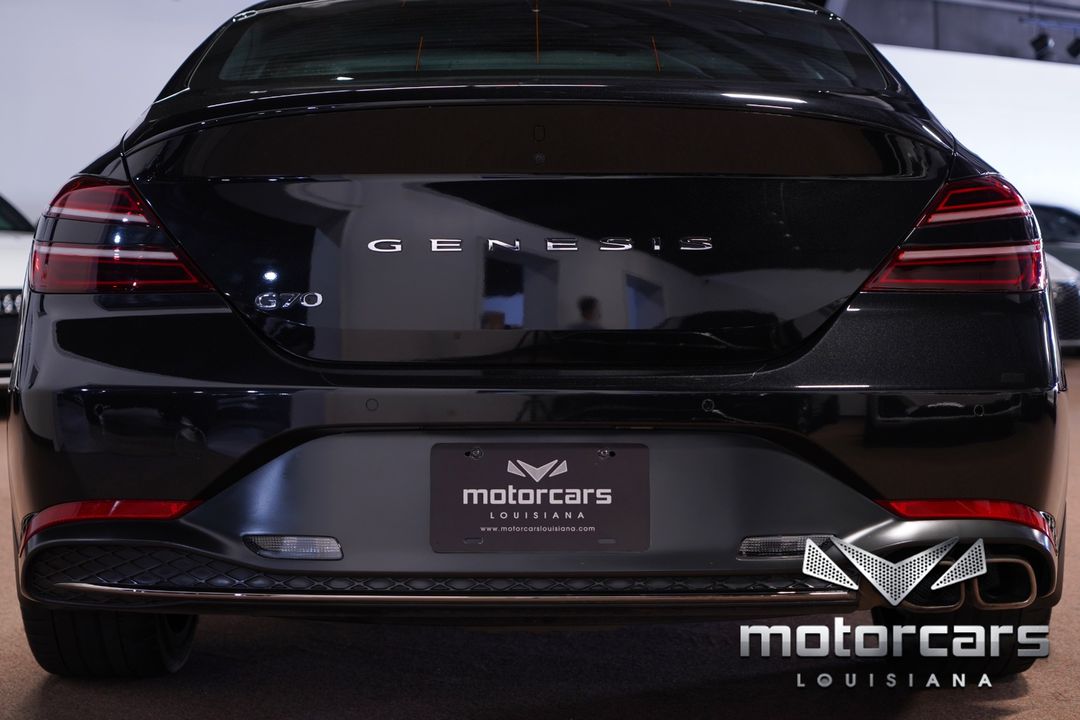 2023 Genesis G70