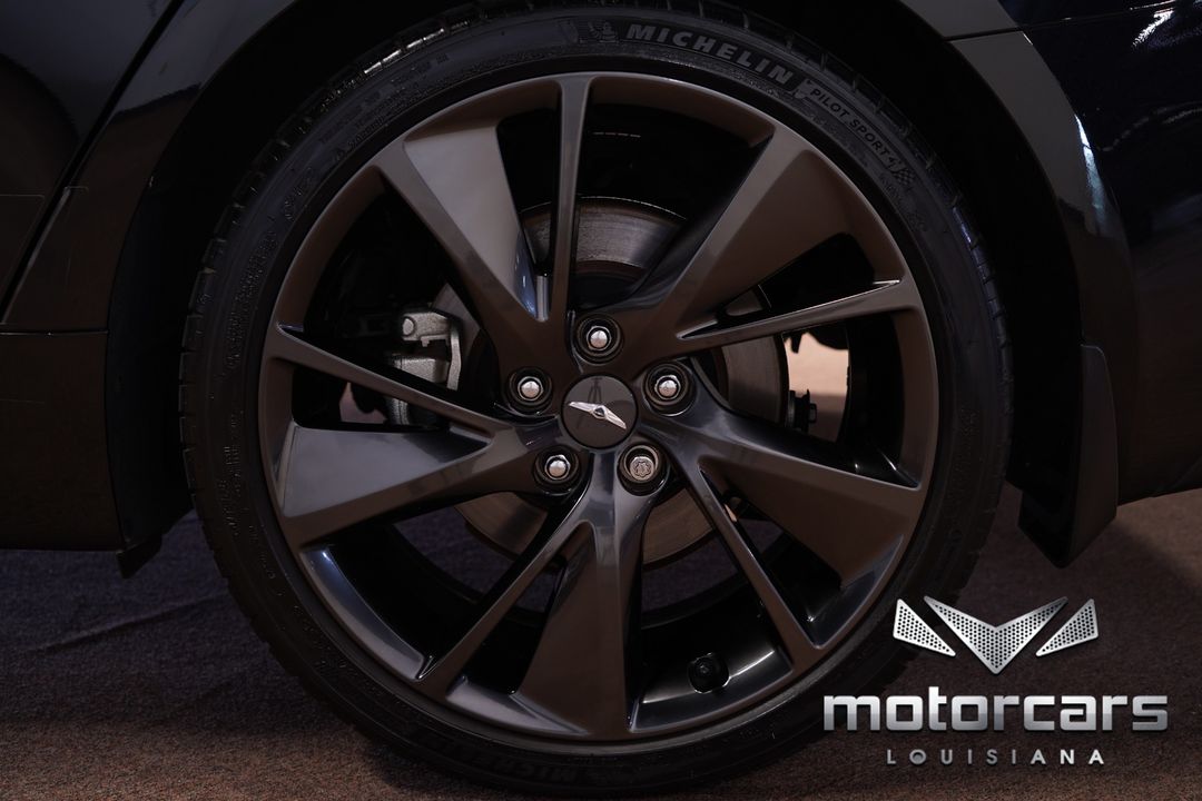 2023 Genesis G70