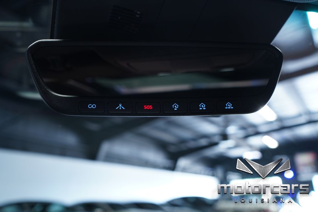 2023 Genesis G70