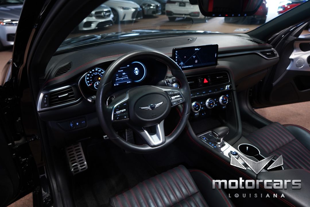2023 Genesis G70