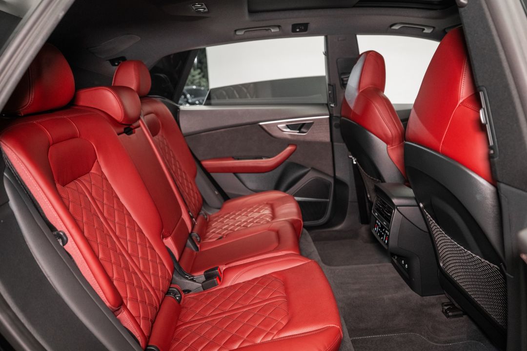2022 Audi SQ8