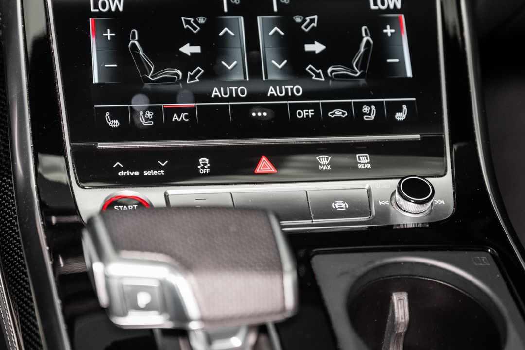 2022 Audi SQ8