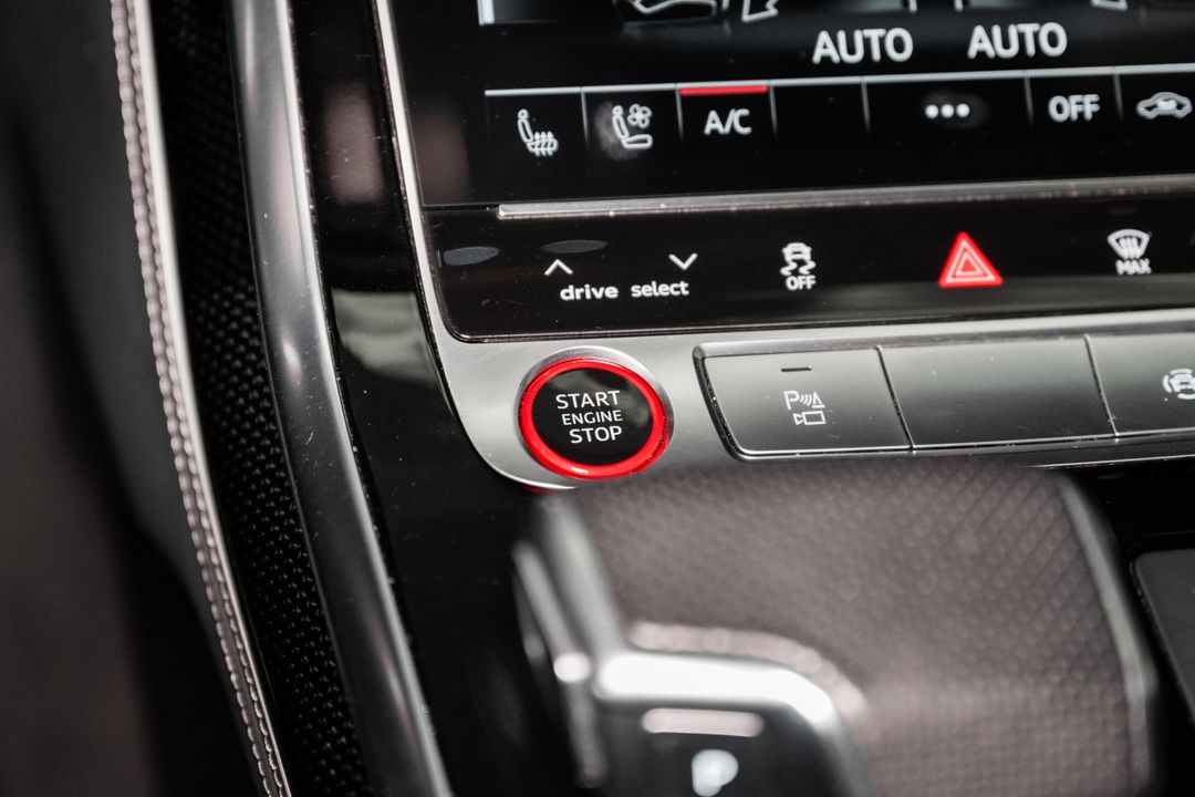 2022 Audi SQ8