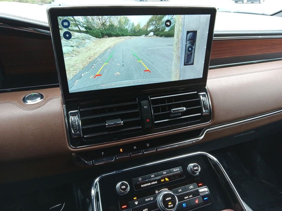 2024 Lincoln Navigator L