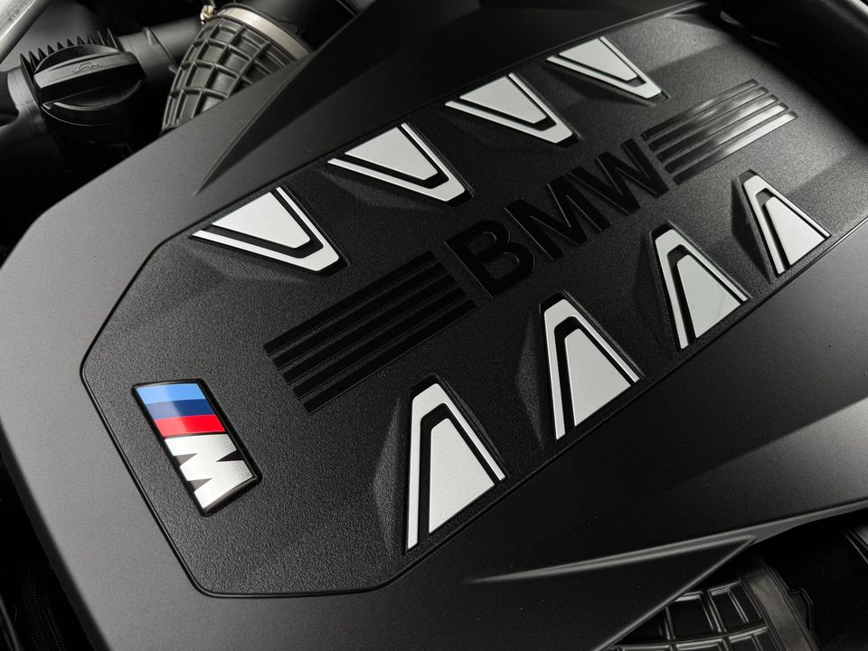 2024 BMW X7