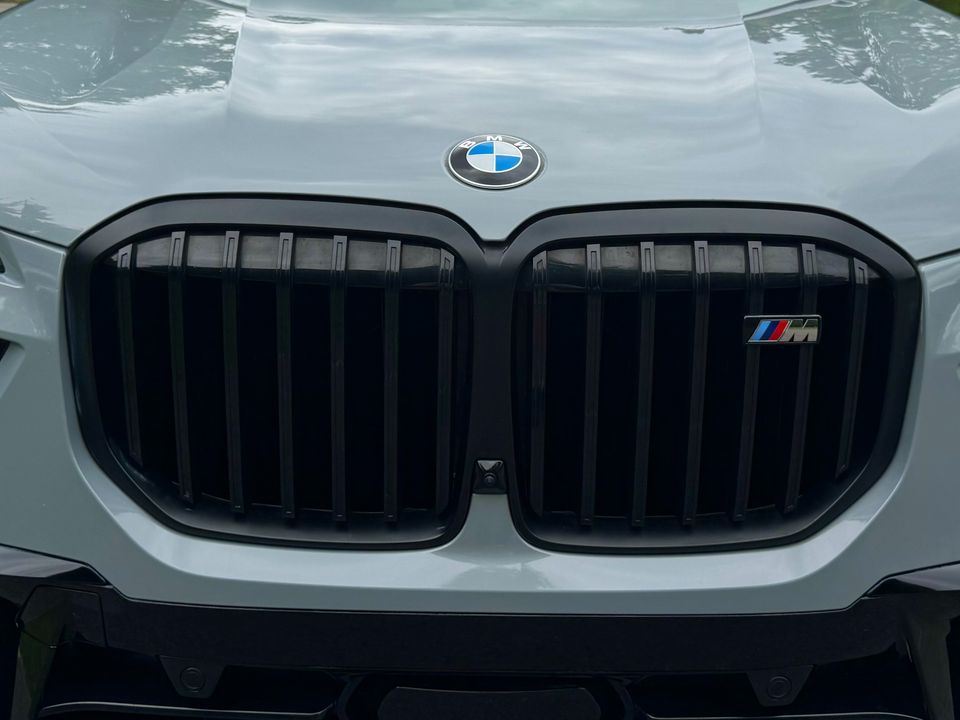 2024 BMW X7