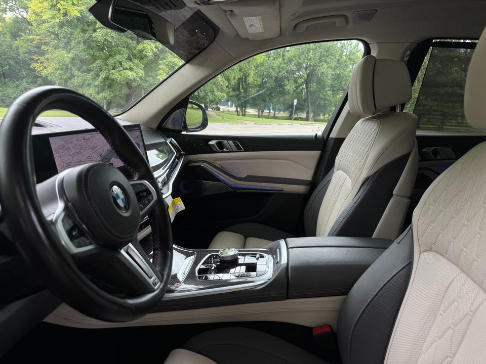 2024 BMW X7