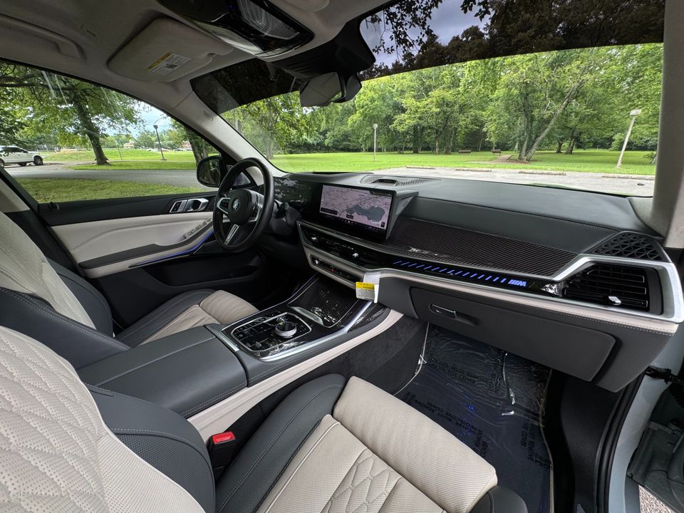 2024 BMW X7