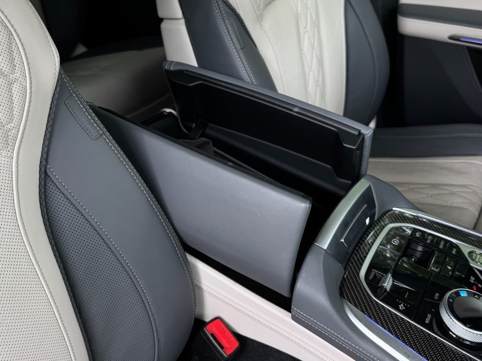 2024 BMW X7