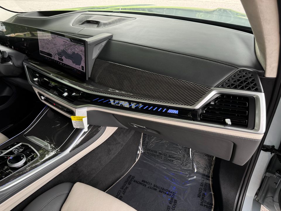 2024 BMW X7