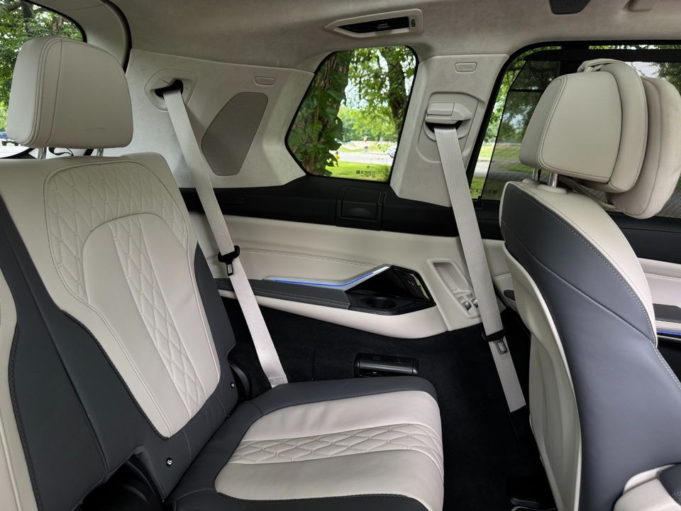 2024 BMW X7