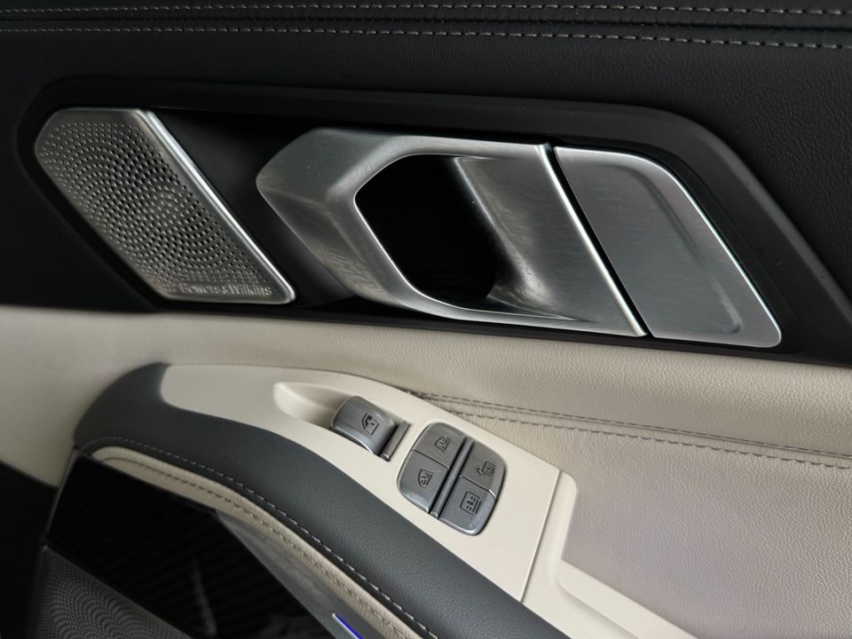 2024 BMW X7
