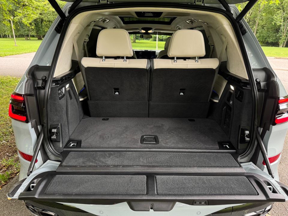 2024 BMW X7