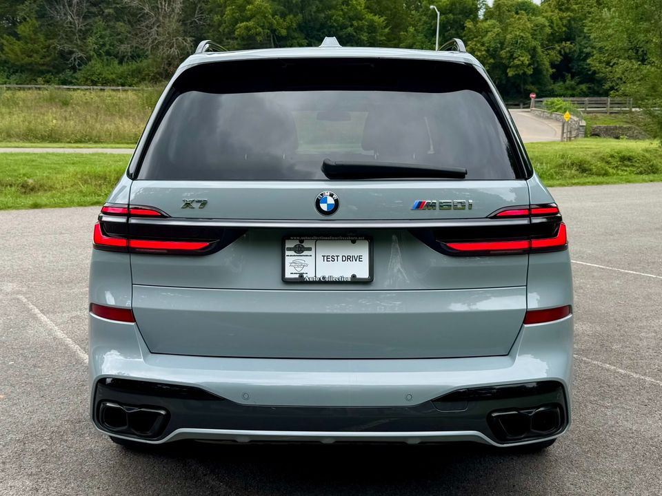 2024 BMW X7