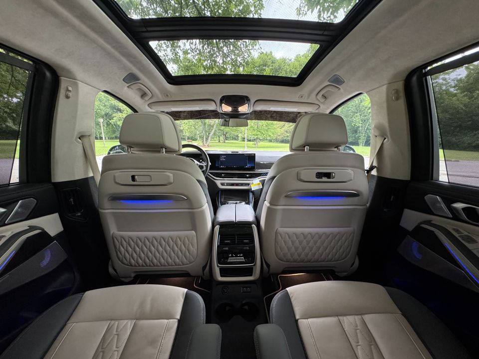 2024 BMW X7